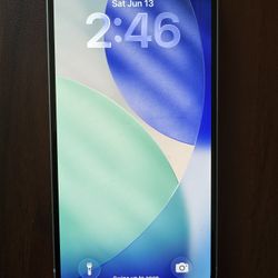 iPhone 15 / 128 GB 