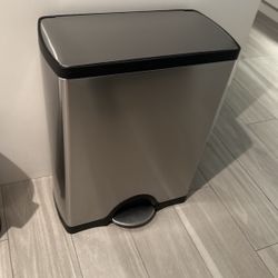 Extra Large Kitchen Trash simple Human