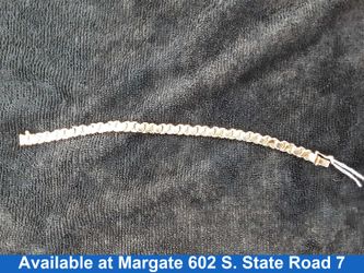 Bracelet - Yellow Gold 14k (.585) 10.1 grams 8 inch