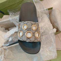 New- Gucci Women Sandals / Size 36