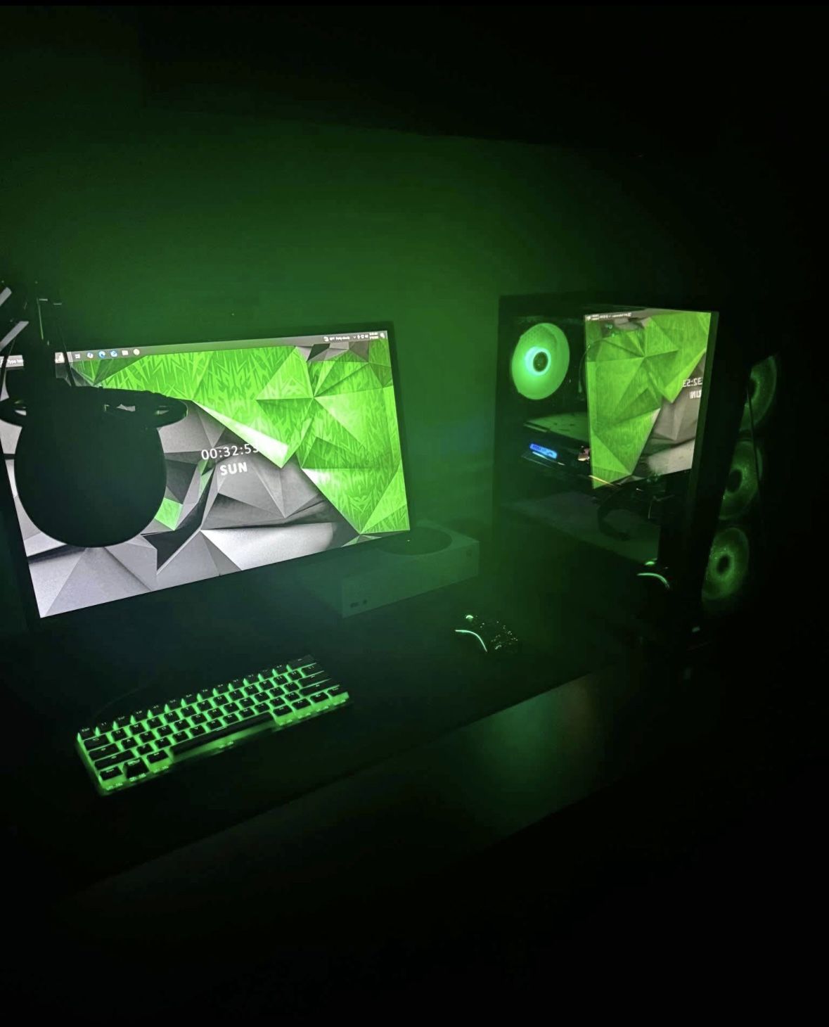 IBUYPOWER Gaming PC With M and K