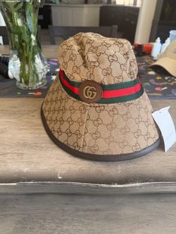 Gucci bucket hat