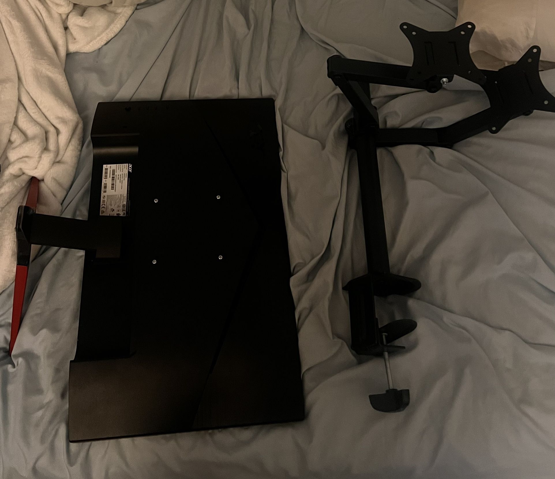 Acer 240hz monitor 24” and dual monitor arm