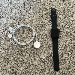 Apple Watch SE Midnight Aluminum Case 