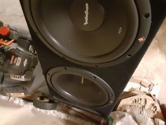 Two Fosgate 12s With A 3000 Watt Amp