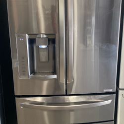 LG French 4 Door Refrigerator 