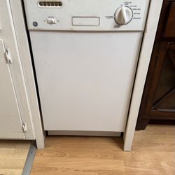 GE Compact White Dishwasher - Used