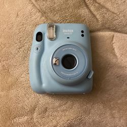 instax mini 11 polaroid camera 