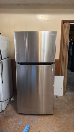 Stainless steel refrigerator used in good condition!!