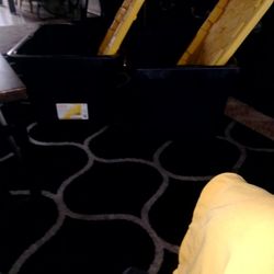 LARGE CRATE'S      10$ EACH. OR 18$ FOR 2