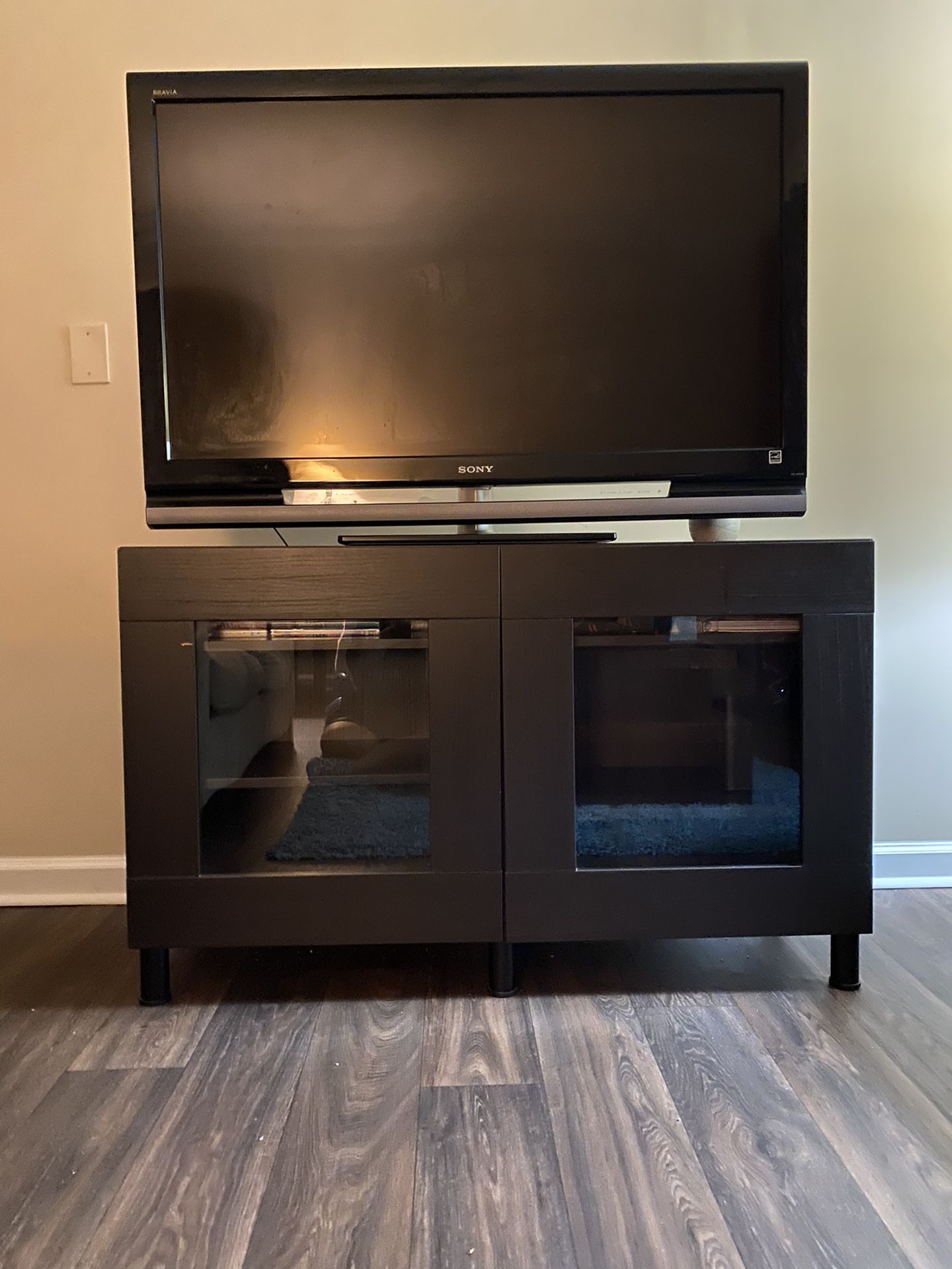 TV STAND WITH STORAGE