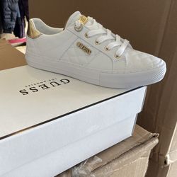 Guess Womens Loven casual Sneakers