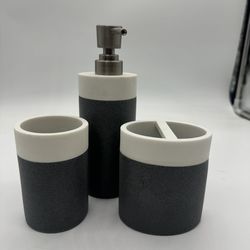 3 pc Bathroom decor - Model home decor