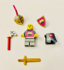 Lego Series 23 Knight of the Yellow Castle Collectible Minifigure #71034