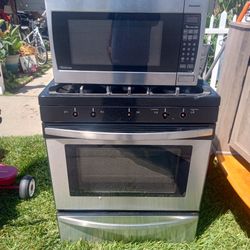 Estufa Asador Refrigerador Microondas Todo En Buenas Condiciones 