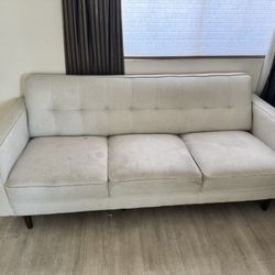 Couch 50$ OBO