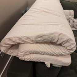 Silk And Snow Mattress Topper 