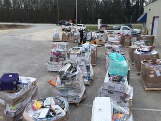 Walmart Liquidtion by pallets