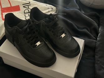 Nike Air Force 1 Low Triple Black Sneakers