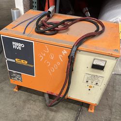 Ferro Five Battery Charger