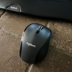 Logitech M705 Wireless Mouse - Marathon Ergonomic Sculpted Right-Hand with USB Unifying Receiver