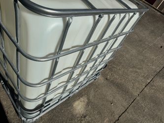 275 gallons tank