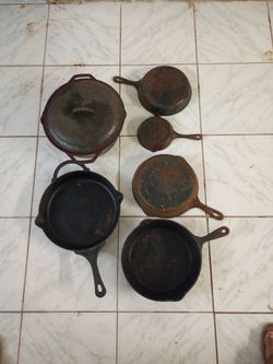 Assortment of 6 cast iron pans