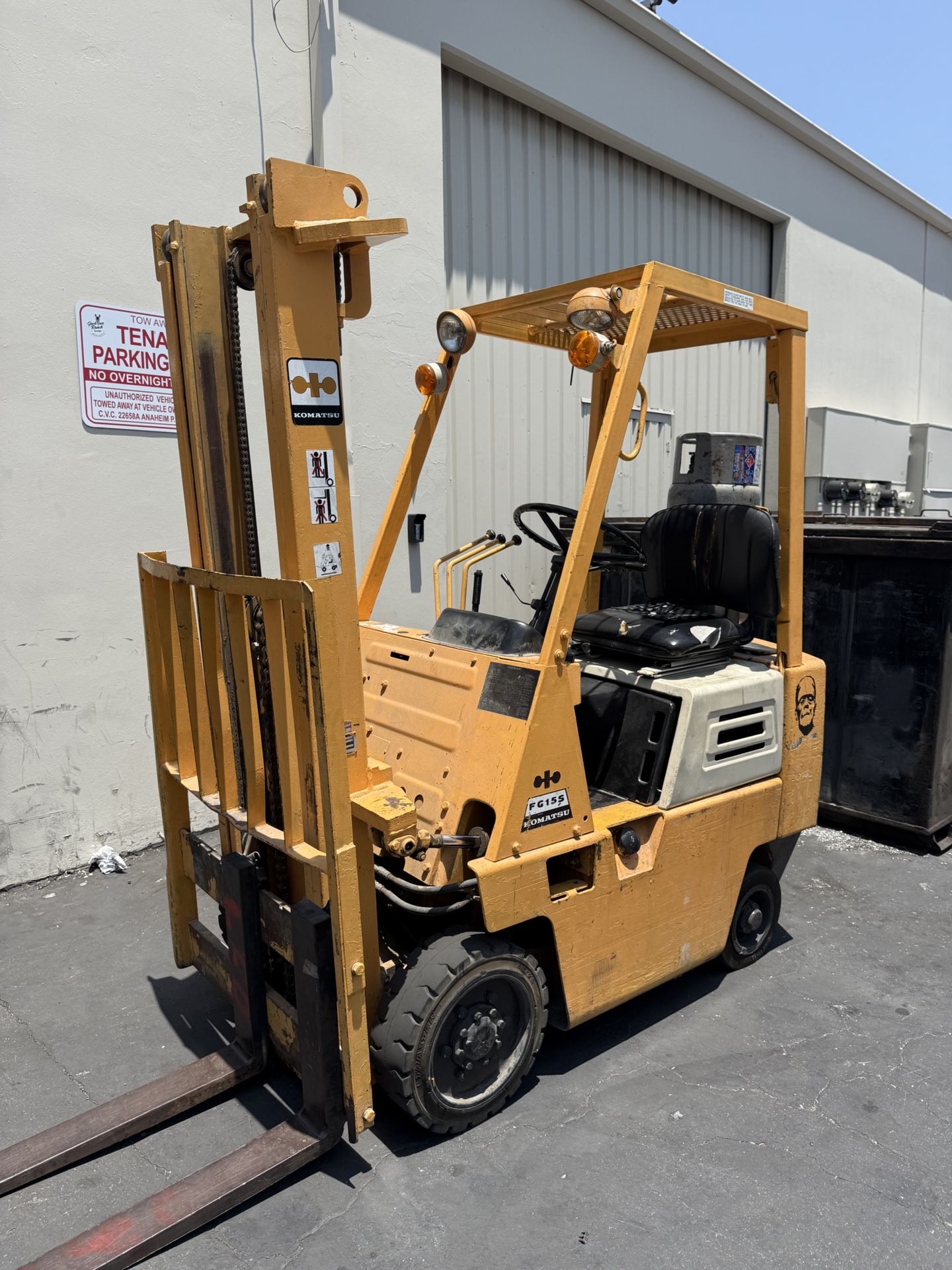 Komatsu Forklift 3000 LB CAP COMPACT SIZE