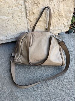 FREE leather bag 💼