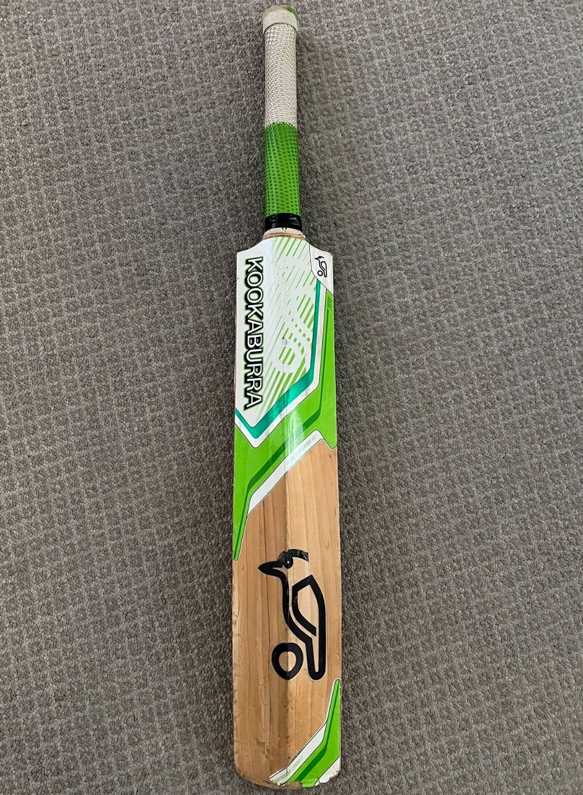 Kookaburra Kahuna 350 Cricket Bat