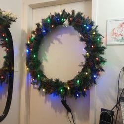 Hugh Christmas Wreath!