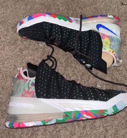 Lebrons Basketball Shoes