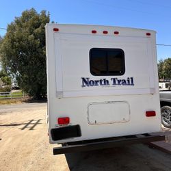 2012 Heartland North Trail Travel Trailer 25RSDS
