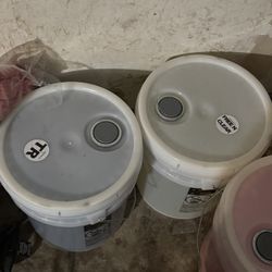 5 Gallon Laundry Detergent And Softener w/ Pump Included 🧼