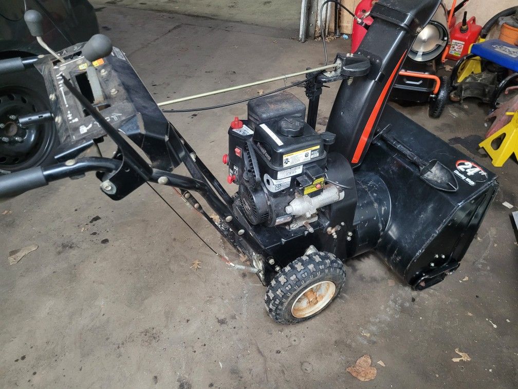 ariens 24 inch snowblower for Sale in Milford, CT OfferUp