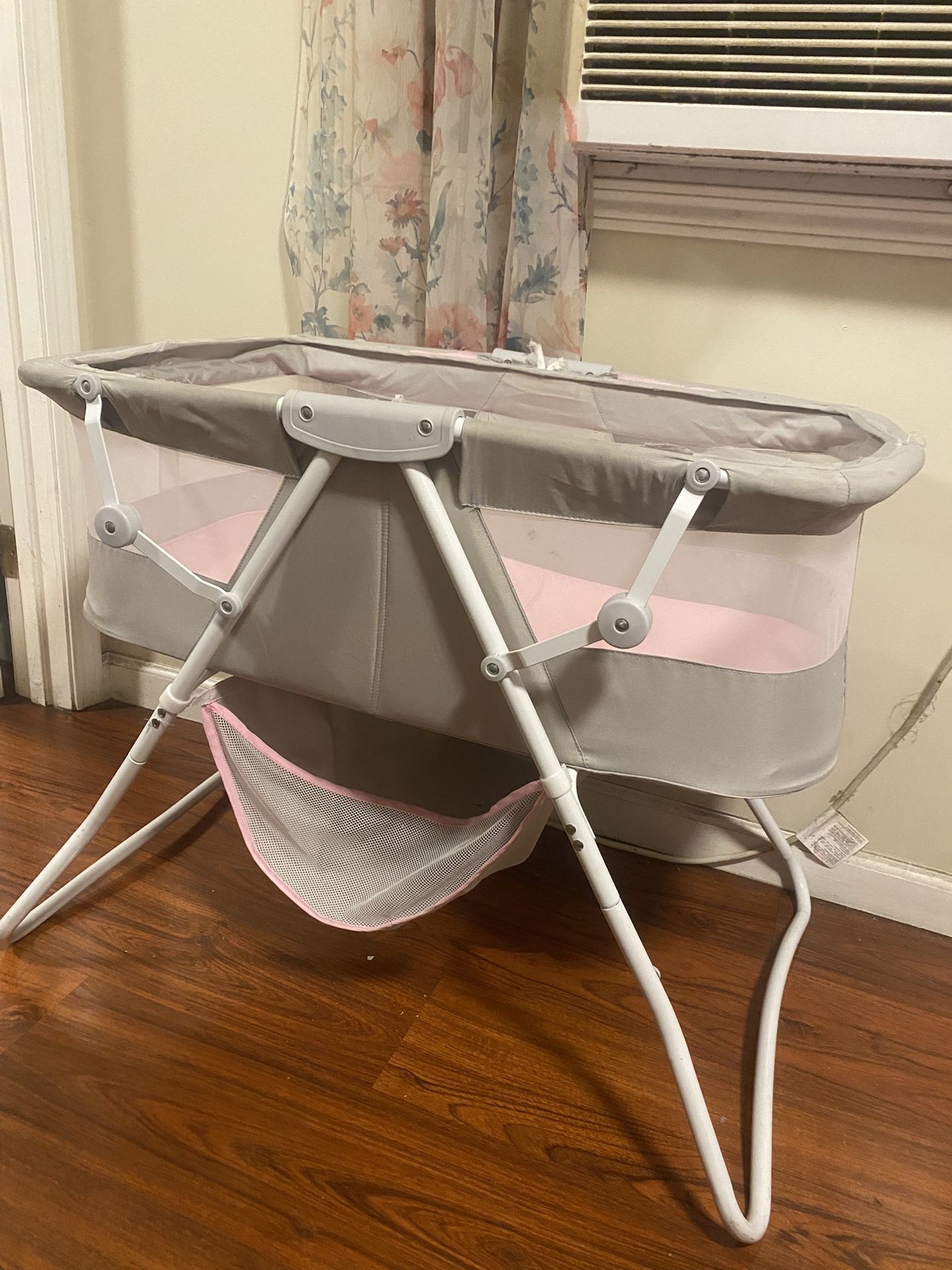 Bassinet 