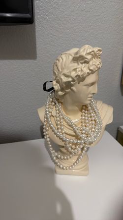 Decor beige color with pearls