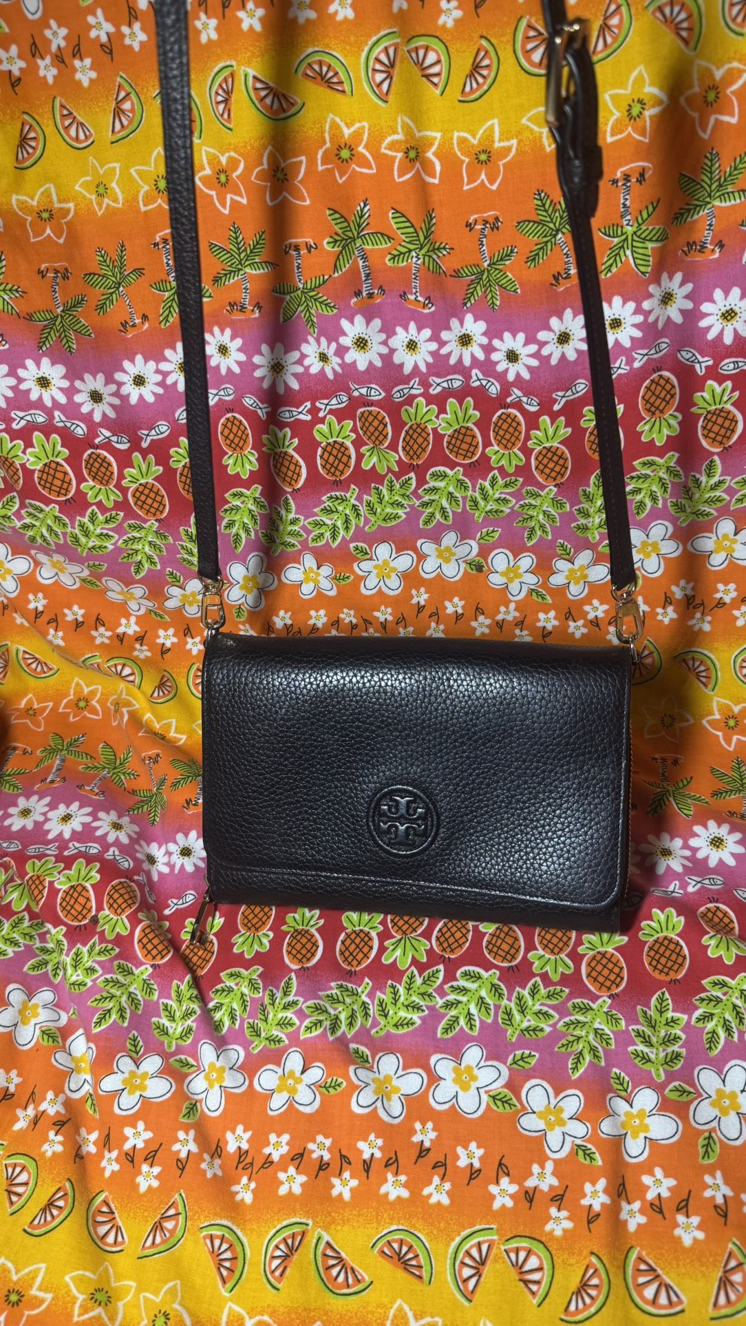 Tory Burch Bombe Flat Crossbody Wallet