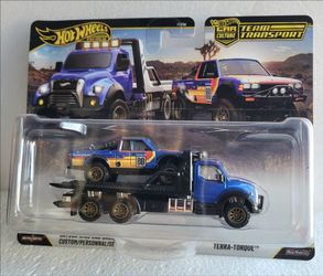 Hot Wheels Car Culture Team Transport Datsun King Cab 4x4 & Terra-Torque
