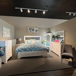 White 4PC King Bedroom Set