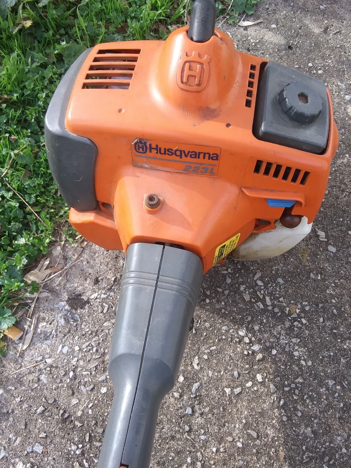 Husqvarna 223L straight shaft weed eater for Sale in Aragon, GA OfferUp