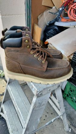 WORK BOOTS
