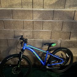 Fuji Specialized Bike