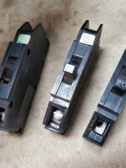 Zinsco 20 Amp (2) 15 Amp (1) breakers