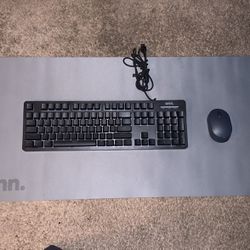 Onn. Gaming Keyboard And 33inch Mouse Pad/ Wireless Mouse