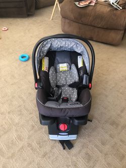 NEVER USED graco car seat!