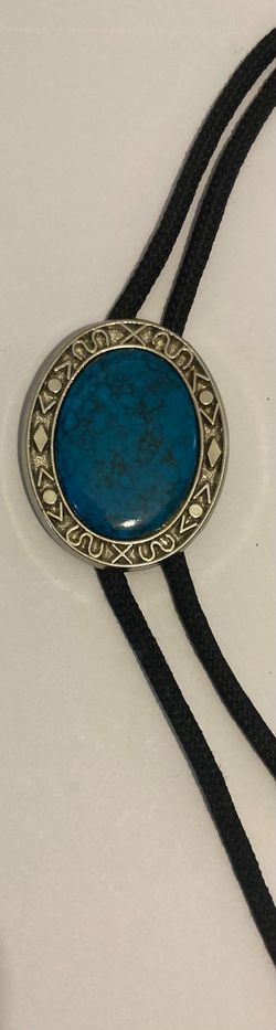 Vintage Metal Bolo Tie, Nice Silver and Turquoise Design, Nice Design, Quality, Heavy Duty, 2" x 1 3/4", Country & Western, Cowboy, Western Wear, Hors