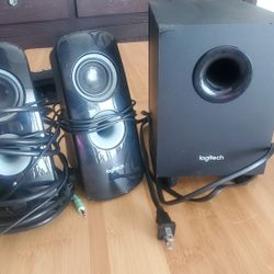 Logitech Speakers 