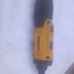 DeWalt DCF682 8V MAX gyroscopic screwdriver