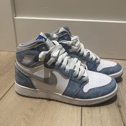 Jordan 1 retro high OG hyper royal